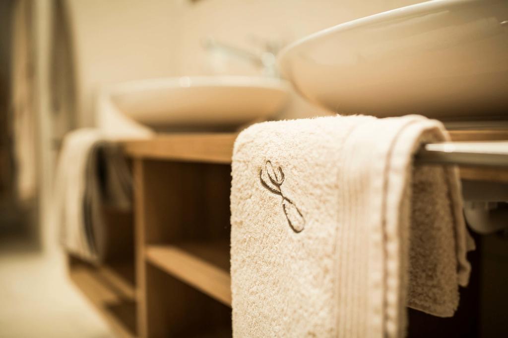 Slow Living Suite - Ferienwohnung Mit Privater Sauna & Garten Fiss Eksteriør bilde