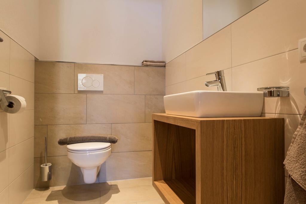 Slow Living Suite - Ferienwohnung Mit Privater Sauna & Garten Fiss Eksteriør bilde