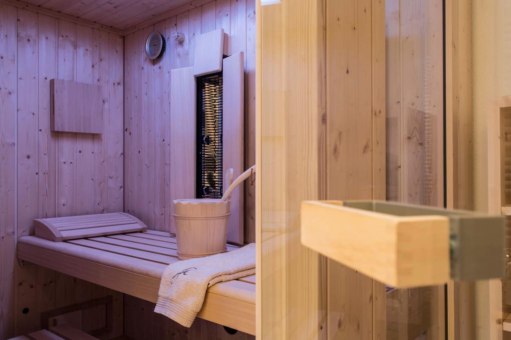 Slow Living Suite - Ferienwohnung Mit Privater Sauna & Garten Fiss Eksteriør bilde