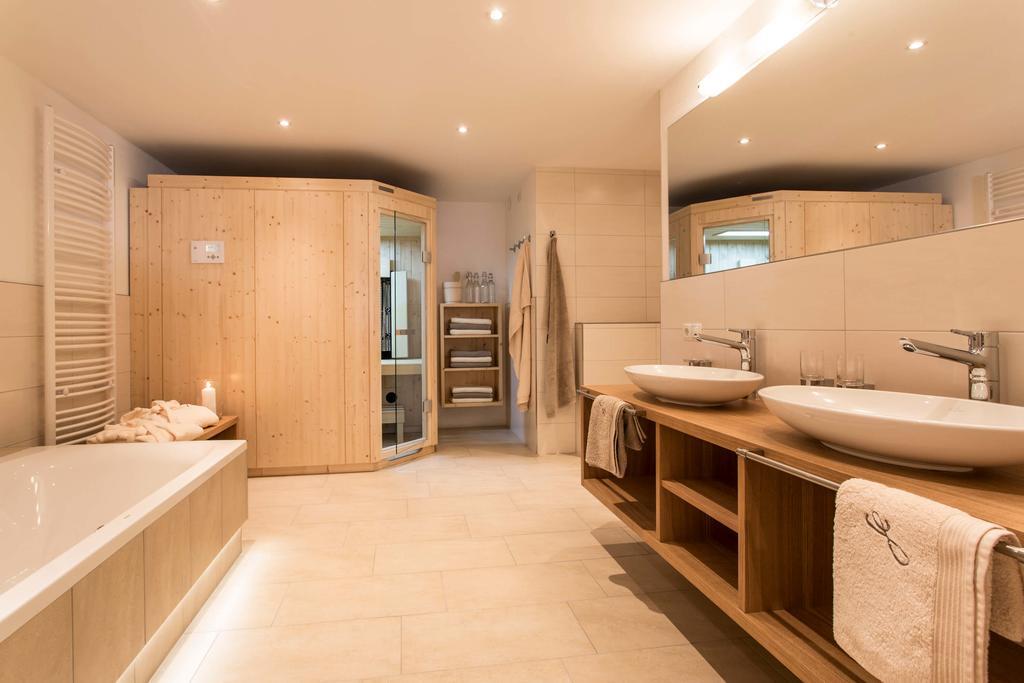 Slow Living Suite - Ferienwohnung Mit Privater Sauna & Garten Fiss Eksteriør bilde